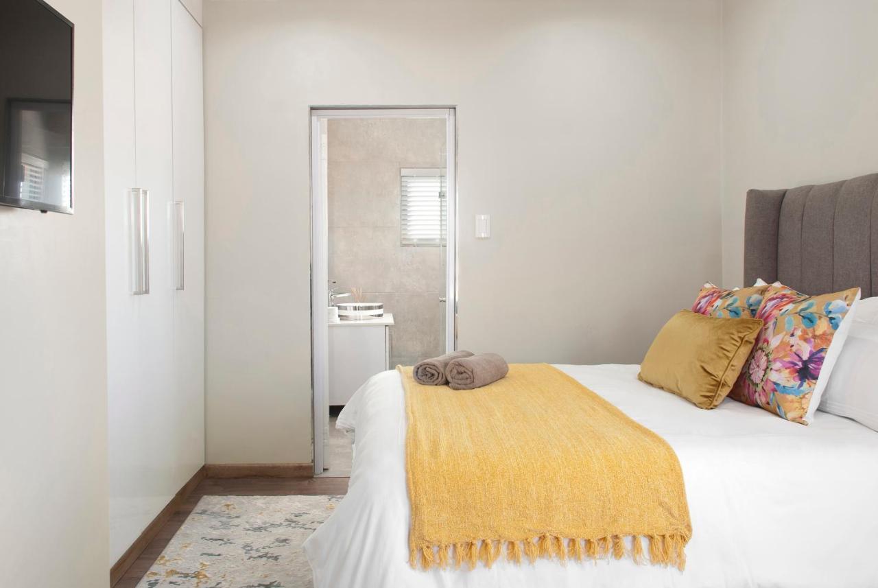 Eleven On Tumbleweed, Cathkin Estates Apartment Champagne Valley ภายนอก รูปภาพ