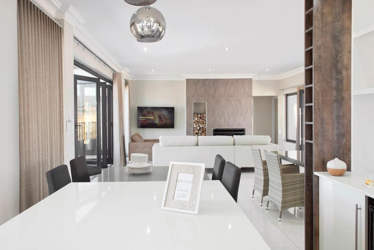 Eleven On Tumbleweed, Cathkin Estates Apartment Champagne Valley ภายนอก รูปภาพ